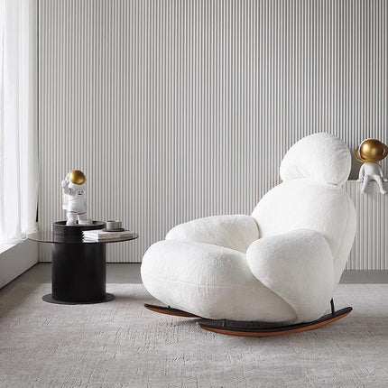 White lambwool leisure chair with footrest