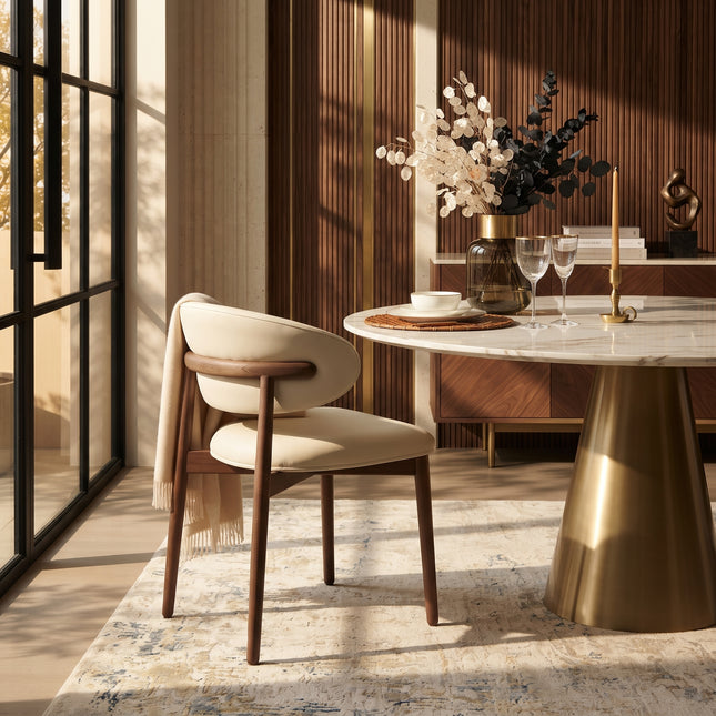 Alto Horn Chair  Walnut Frame | Cream Cat-Paw Leather Cushion | Sculptural Elegance