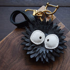 With horseshoe buckle